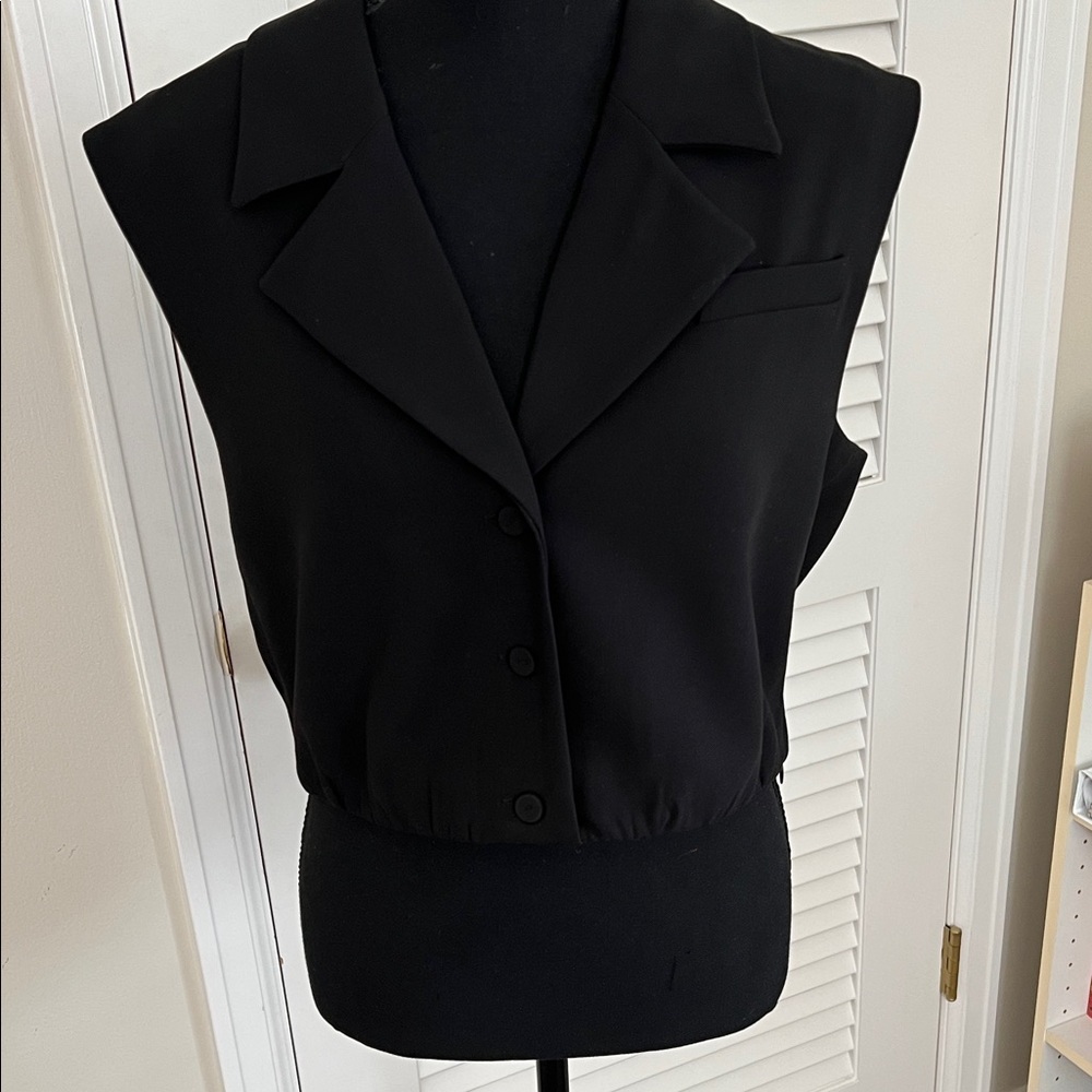 Favorite Daughter cropped vest .